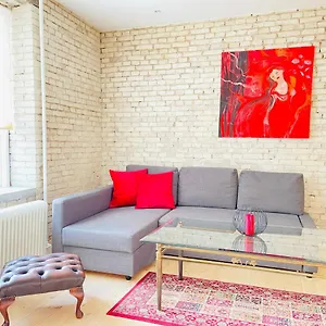 https://central-cozy-and-bright-apartment.skagenhotels.net